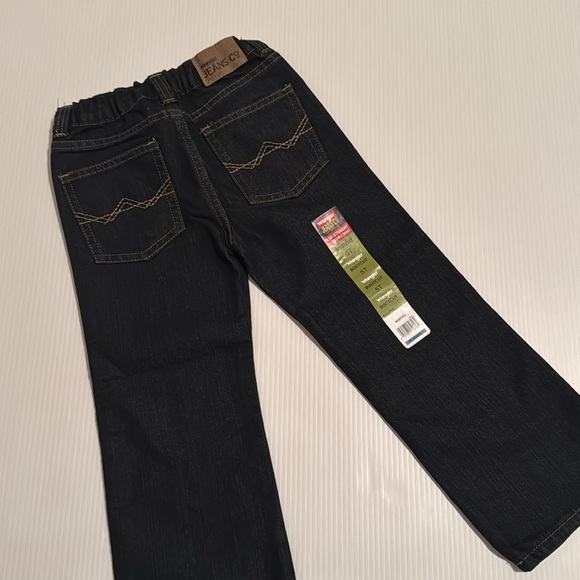 Wrangler slim straight, adjustable waist, boot cut blue jeans.  Size 5T - Picture 13 of 14